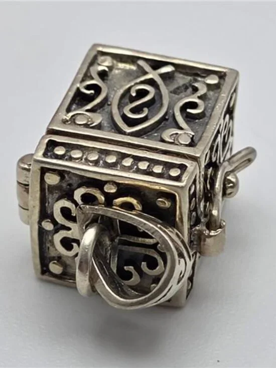 Sterling Silver 925 Prayer Box Pendant Charm Opening Filigree 14.6mm Vintage - Picture 5 of 10